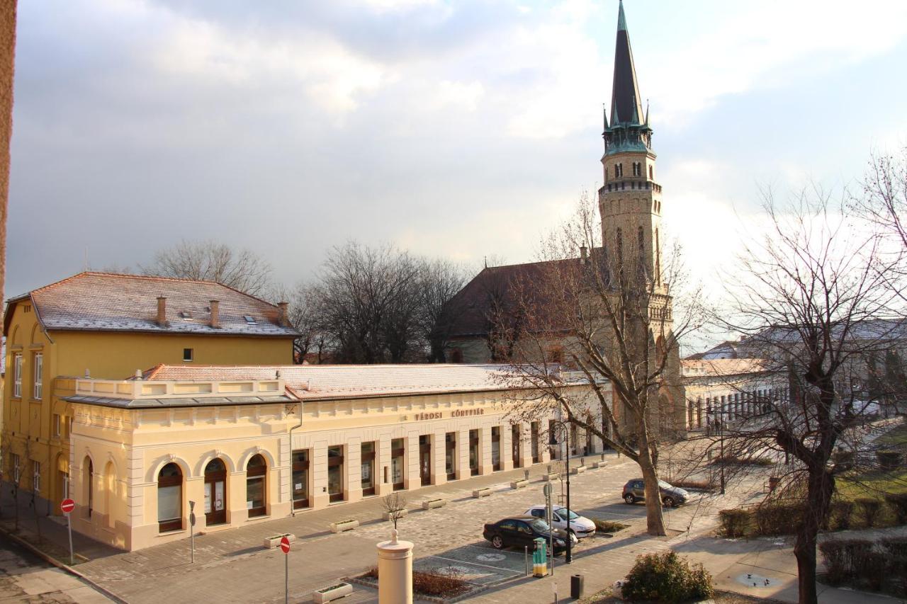 Panorama Apartman Cegled Luaran gambar